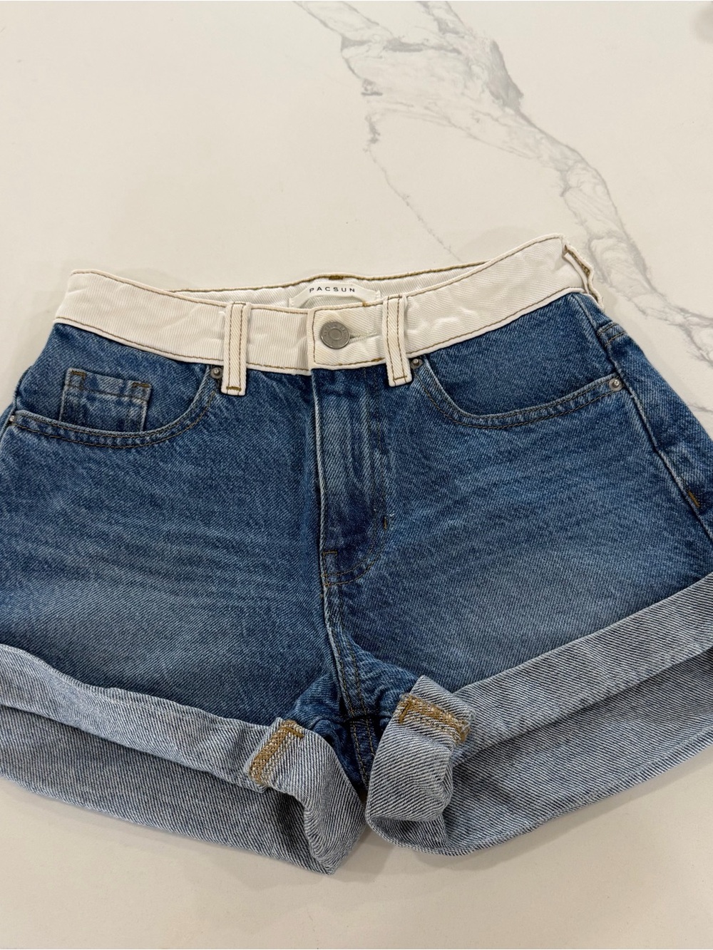 PacSun Two-Tone High-Rise Cuffed Denim Mom Shorts Size 22